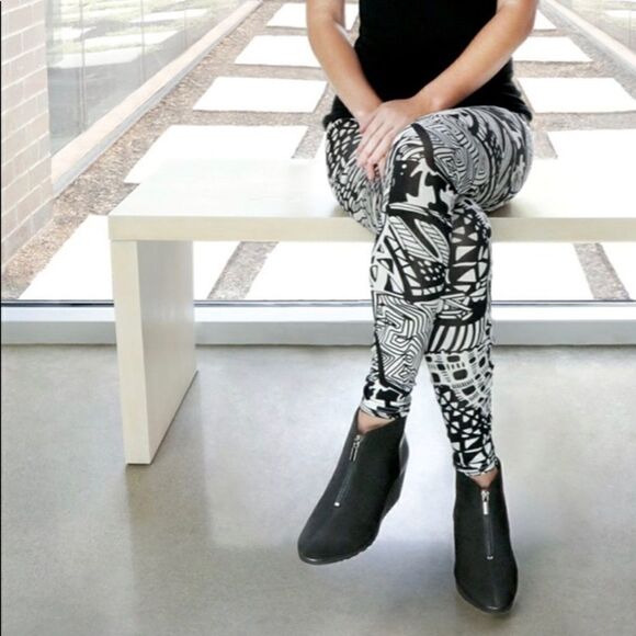 Munro | Rachael Ankle Bootie - Picture 8 of 8